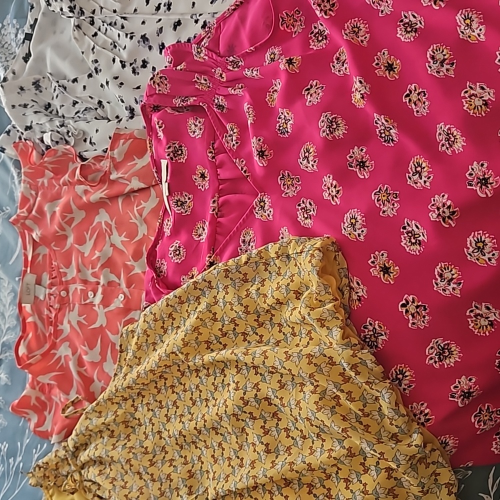 4 Top Bundle!  Size Medium